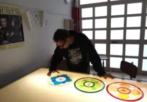 Leaded stained glass, vetrata artistica in stile arabo e islamico, con giallo argento e smalti, pronta per essere tessuta a piombo