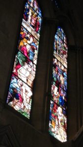 Duomo di Arezzo, vetrata della navata