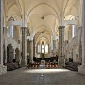 Todi Umbria Iglesia Gótica San Fortunato Interior