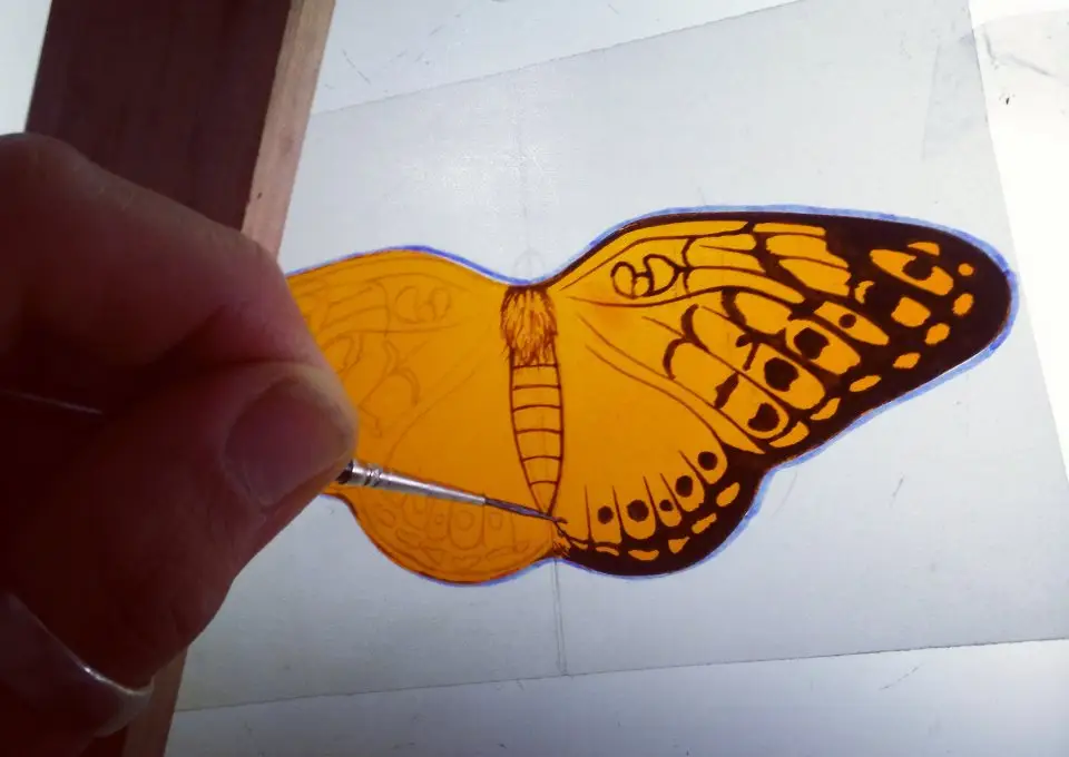 Pintura sobre vidrio mariposa