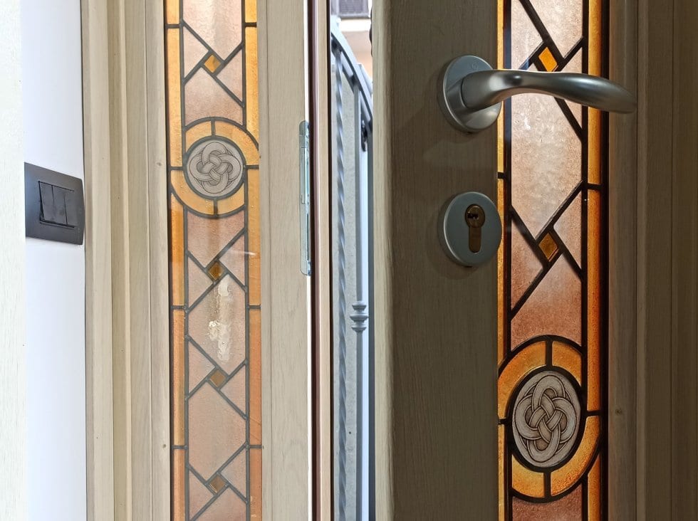 puertas con vidriera artísticas
